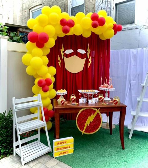 Flash Superhero Birthday, Flash Birthday Party Decorations, The Flash Birthday Party Ideas, Flash Party Decorations, Flash Party Ideas, Flash Birthday Party Ideas, The Flash Birthday Party, Flash Birthday Party, Flash Birthday Cake