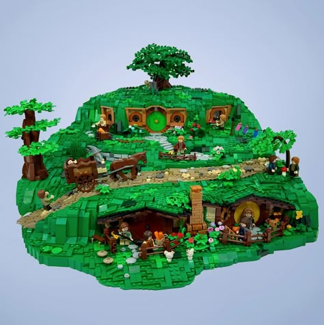 Lego Hobbit Hole, Lego Tree House Ideas, Curved Stone Wall, Lego Tree House, Lego Lotr, Lego Hobbit, Lego Diorama, Stone Staircase, Lego Tree