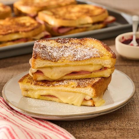 Ham And Cheese Recipes, Ham And Cheese Croissants, Spicy Ham, Ham And Cheese Sandwiches, Tailgate Treats, Brunch Sandwich, Ham And Cheese Pinwheels, Ham And Cheese Croissant, Monte Cristo Sandwich