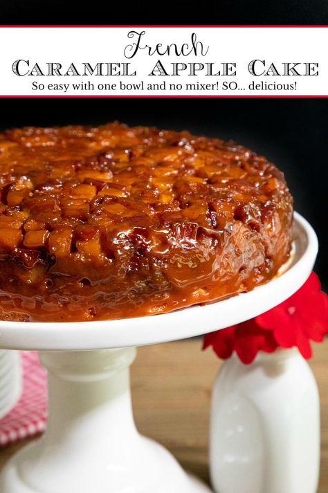 Microwave Caramel Sauce, Apple Cakes, Easy Apple Cake, French Apple Cake, Caramel Apple Cake, Apple Cake Recipes, Caramel Cake, Apple Desserts, Apple Cake