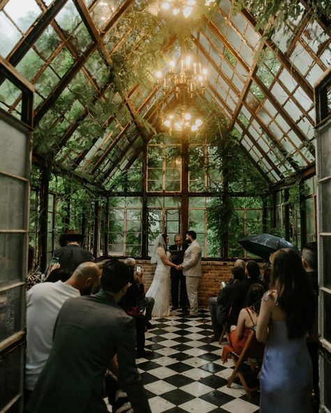 some photos from yesterday’s rainy downtown ATX wedding 🖤 I love how classy & elegant everything was! Haley & Jose, you guys are the sweetest & im so happy that you now have the rest of your lives to look forward to together!! I’m so excited about how they embraced the rain that came yesterday & it made the ceremony feel so romantic! The sound of the rain pattering on the glass of the @sekrittheater free house was the perfect background as they said their vows. Will share more soon, but in th... Outdoor Rain Wedding, Rain Wedding Ceremony, Rainy Outdoor Wedding, Wedding In Rain, Raining Wedding, Wedding In The Rain, Rainy Day Wedding, Rain Wedding Photos, Rainy Wedding Photos