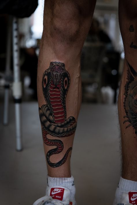 Snake Rib Tattoo Men, Snake Tattoo Men Leg, Snake Leg Tattoo Men, Snake Calf Tattoo Men, Snake Tattoo Shin, Coloured Snake Tattoo, Cobra Snake Tattoo Design, Cobra Leg Tattoo, Calf Snake Tattoo