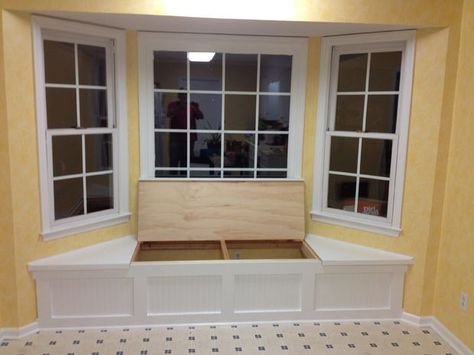 Bay Window Seat Diy, Bay Window Storage, Diy Bay Window, Bay Window Seating, Window Storage Bench, Bay Window Benches, Diy Window Seat, Bay Window Living Room, Window Bench Seat