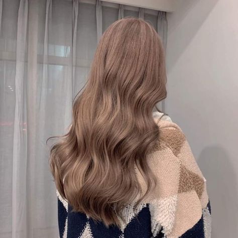 Hair Color Asian, Mushroom Hair, Beige Hair, Korean Hair Color, Brown Hair Inspo, Creative Hair Color, Hair Color Streaks, Pretty Hair Color, Beauty Inspo