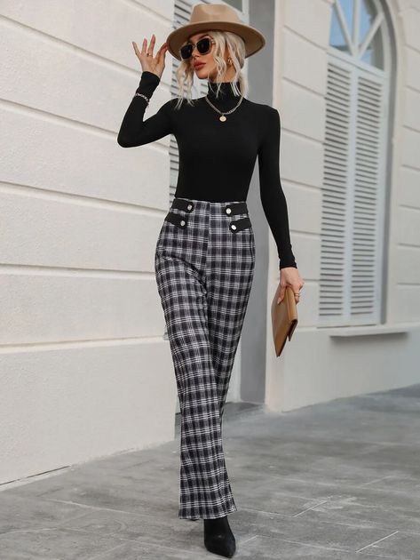 Plaid Print Flare Leg Pants | SHEIN USA Plaid Flare Pants Outfit, Checkered Pants Outfit, Italy Clothes, Flare Pants Outfit, Plaid Flare Pants, Plaid Pants Outfit, Plaid Pant, Plaid Dress Pants, Checkered Pants