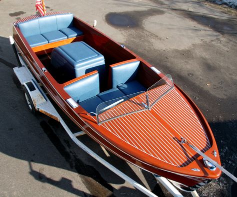 Wooden Boats 1956 18' Chris Craft Sportsman Chris Craft Wood Boats, Wooden Boats For Sale, Wooden Speed Boats, Mahogany Boat, Chris Craft Boats, Runabout Boat, Classic Wooden Boats, Wooden Boat Building, Boat Fashion