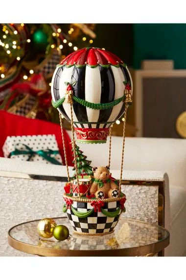 Hot Air Balloon Craft, Diy Hot Air Balloons, Jul Diy, Hot Air Balloon Decorations, Balloon Crafts, Christmas Figurines, Christmas Ornament Crafts, Mackenzie Childs, Noel Christmas