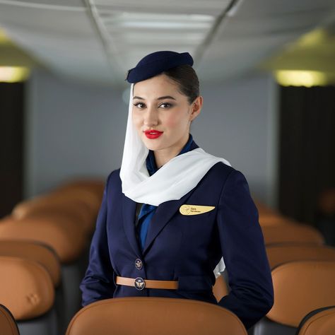 Saudi Airlines 🇸🇦 is all set to relaunch itself with a new theme. #SaudiAirlines Saudi Airlines, Life In Saudi Arabia, Airline Cabin Crew, Aesthetic Gif, Cabin Crew, New Theme, Flight Attendant, Dream Job, Saudi Arabia