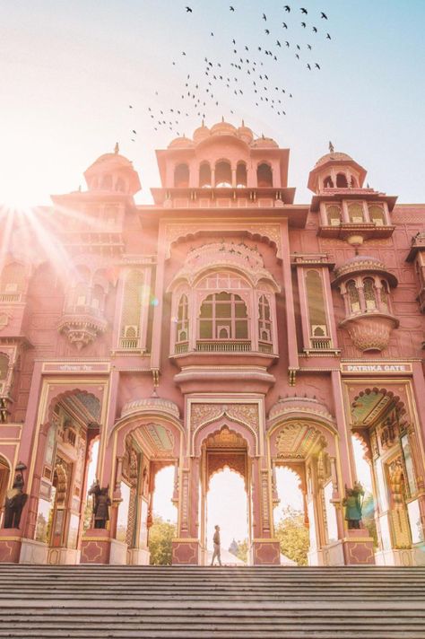 Jaipur, India | colourful places around the world - Vogue Australia Tac Mahal, Colorful Places, Pink City, Cultural Architecture, Indian Architecture, Instagrammable Places, Destination Voyage, Amazing Pics, Bucket Lists