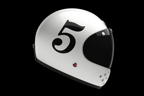 Nicest Helmets from Ateliers RUBY. Ruby Helmets, Vespa Special, Cafe Racer Helmet, Retro Helmet, Motos Bmw, Vintage Helmet, Scrambler Motorcycle, Full Face Helmets, Bike Gear