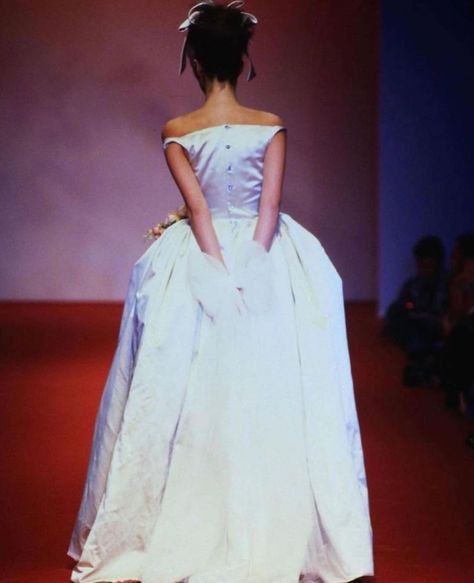 Vivienne Westwood’s SS 1997 collection, ‘Vive La Bagatelle’ | Instagram 1990's Makeup, Runway Shoes, Runway Makeup, 1990's Fashion, January 19, Bridal Look, Bridal Looks, Vivienne Westwood, Film Photography