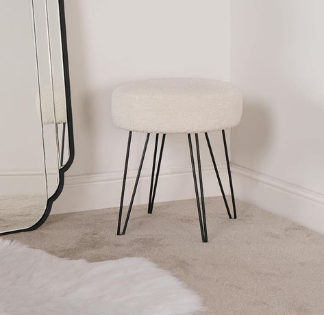 Desk Chair Ideas, Bedroom Must Haves, Teen Girls Bedroom, Round Seat Cushions, Dressing Table Stool, Stool Side Table, Dressing Room Decor, Dressing Table With Chair, Living Room Size