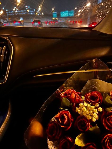 Flowers , Atlanta highway , date night , city Flowers On Date Night, Flower Date Aesthetic, Fake Date Night Pics, Cute Date Aesthetic Pictures, Date Night Post Instagram, Night Dates Aesthetic, Food For Date Night, Date Night Restaurant Aesthetic, Flowers Night Aesthetic