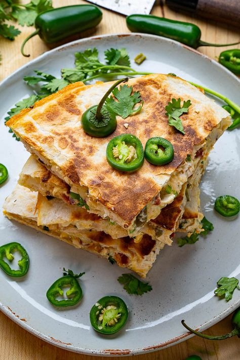 Jalapeno Popper Chicken Salad Quesadillas Jalapeno Popper Chicken Salad, Recipes Using Flour, Mexican Chicken Salads, Chicken Poppers, Great Dinner Recipes, Popper Chicken, Creamy Jalapeno, Spicy Dip, Jalapeno Popper Chicken