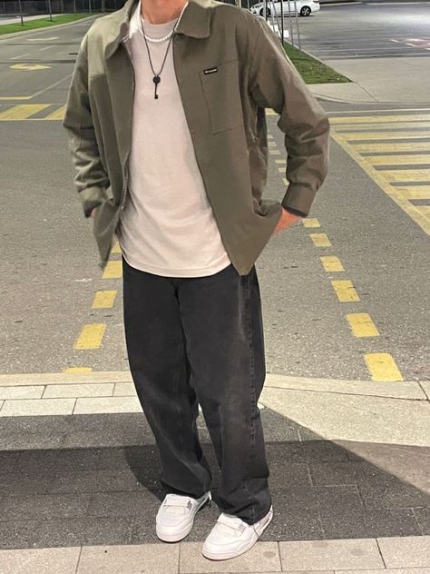 Skatecore Outfit, Clothes Aesthetic Men, Aesthetic Mens Outfits, Handsome Outfit, Soft Boy Outfits, Clothing Aesthetics, Guy Fits, Trendy Boy Outfits, Style Outfits Men