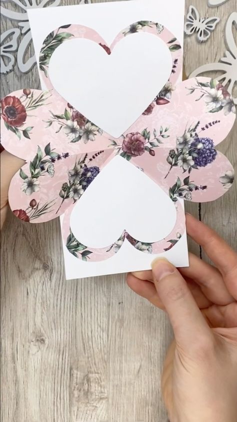 Katharina Tarta Crafts | Just a simple and quick pop up card. 👇 - just take a 16x16 cm piece of design paper - fold it in half in all directions - You can leave… | Instagram Pop Up Card Design, Diy Pop Up Cards, Tarjetas Pop Up, Diy Pop, Card Design Handmade, Easy Paper Flowers, Aged Care, Paper Flower Crafts, Handmade Paper Crafts