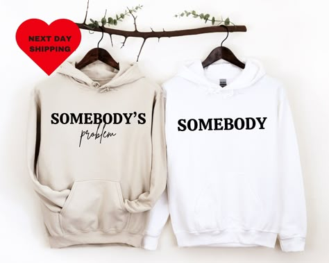 Cute Couple Hoodies, His And Hers Hoodies, Matching Things, Tshirt Sayings, Matching Stuff, Hoodies Print, Hoodie Couple, Friend Stuff, Couple Clothes