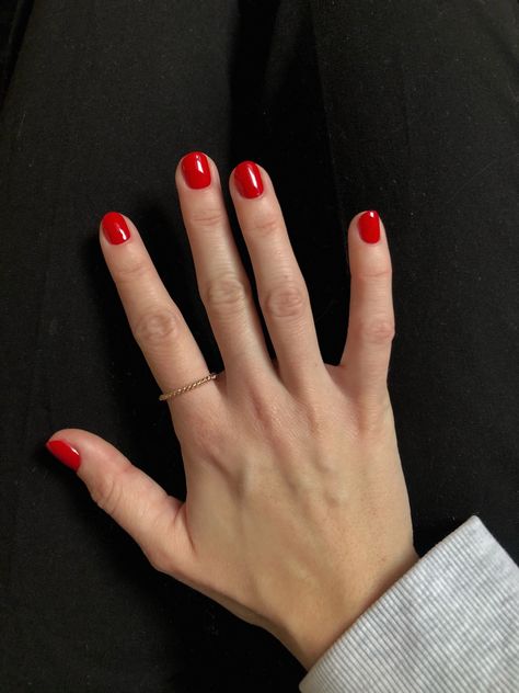 Red Shirt Gel Nails, One Color Nails Simple Short, Short Gel Nails February, Classic Red Manicure, Russian Manicure Red Nails, Jell Polish Nails, Short Red Sns Nails, Short Rounded Red Nails, Red Short Nails Aesthetic