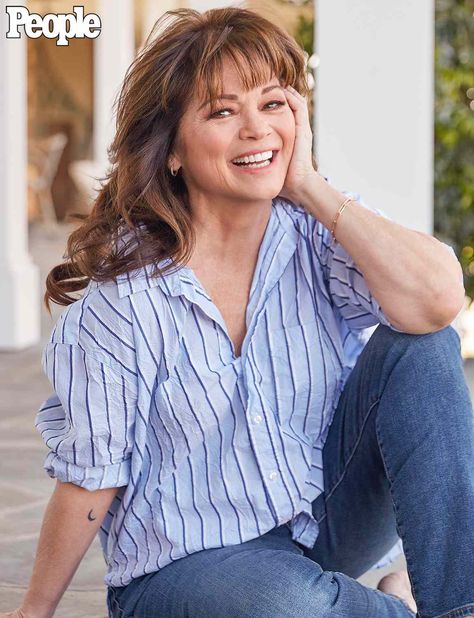 Valerie Bertinelli Says ‘It’s Sad’ Food Network Is ‘Not About Cooking and Learning Any Longer’ Valerie Bertinelli Hairstyles, Kids Baking Championship, Adrianne Curry, Valerie Bertinelli, Buzz Aldrin, Tv Sport, Giada De Laurentiis, Sports Awards, People Food