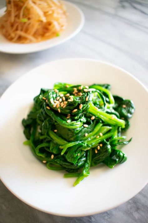 Korean Spinach Side Dish Recipe, Korean Spinach Salad, Korean Spinach Side Dish, Korean Spinach, Sesame Spinach, Spinach Side, Korean Salad, Baby Spinach Recipes, Spinach Side Dish