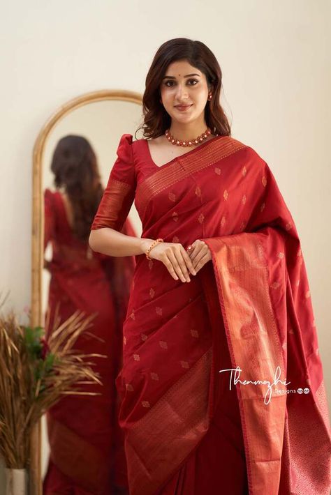 Sarees For Girls, Saree Wearing Styles, Simple Saree Designs, Wedding Ready, Cloth Design, Casual Indian Fashion, Indian Saree Blouses Designs, Indian Silk Sarees, Clothing For Tall Women