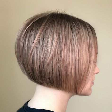 Beautiful Teased Short Bob Cut Short Choppy Bobs, Asymmetrical Bob Short, Kort Bob, Short Layered Bob Haircuts, Short Bob Cuts, Hair Pics, Short Bobs, Stacked Bob Haircut, Bob Haircut For Fine Hair