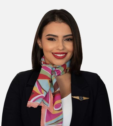 #flightattendant #cabincrew #redlips #fly #airplane #interview #resumephoto Flight Attendant Short Hair, Cabin Crew Makeup, Fly Attendant, Cabin Crew Interview, Flight Attendant Resume, Resume Photo, Airline Stewardess, Id Photo, Flight Attendants