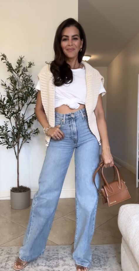 RIBCAGE WIDE LEG WOMEN'S JEANS $118 USD Color:  Splash Zone - Medium Wash Splash Zone, Ribcage Jeans, Levis Ribcage, 90s Inspired, Rib Cage, Vintage Levis, Wide Leg Jeans, Straight Jeans, Color Splash