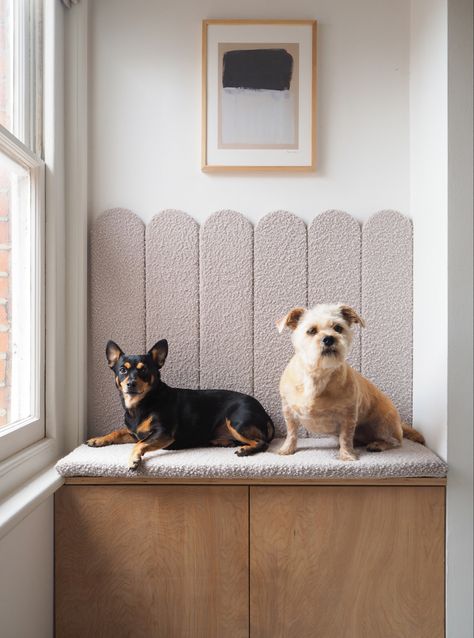 DIY upholstered alcove bench that doubles up as a storage cupboard. Upholstered Seating Bench, Bench Upholstery Diy, Bench Seating Kitchen Diy, Scalloped Sofa, Diy Bench Seat With Storage, Diy Banquette Seating With Storage, Alcove Bench, Dining Storage Bench, Built In Storage Bench