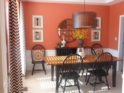 e-design before + after: dining room Terra Cotta Dining Room, Terracotta Dining Room, Boho Dining Room Decor, Orange Dining Room, Wooden Dining Table Set, Red Dining Room, Boho Dining Room, Dining Room Paint, Orange Home Decor