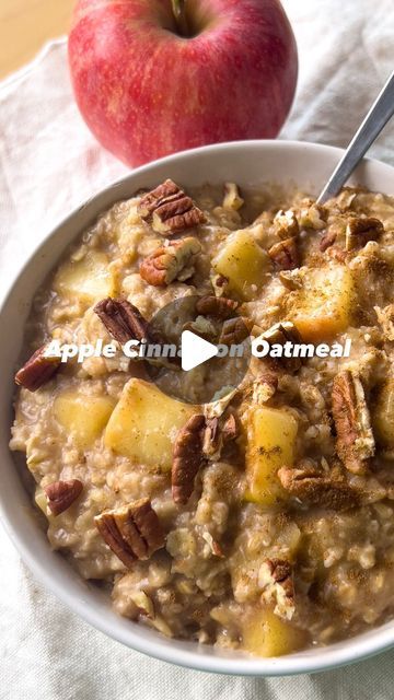 Chopped Dates, Apple Cinnamon Oatmeal, Non Dairy Milk, Apple Oatmeal, Chilly Morning, Cinnamon Oatmeal, Apple Pie Spice, Instant Oatmeal, Oatmeal Recipe