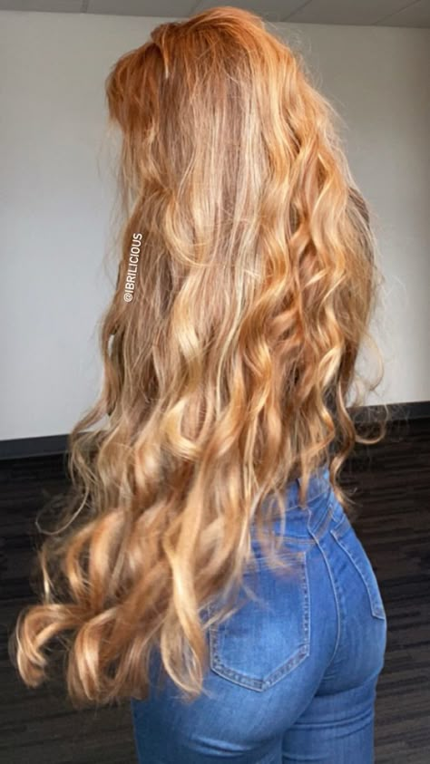 #auburn #auburnhairstyles #hair #longhair #redhaircolor #ginger @Bri @ibrilicious Long Curly Strawberry Blonde Hair, Cool Ginger Hair, Curly Strawberry Blonde Hair, Long Strawberry Blonde Hair, Blond Wavy Hair, Long Ginger Hair, Long Blonde Wavy Hair, Long Wavy Blonde Hair, Curly Ginger Hair