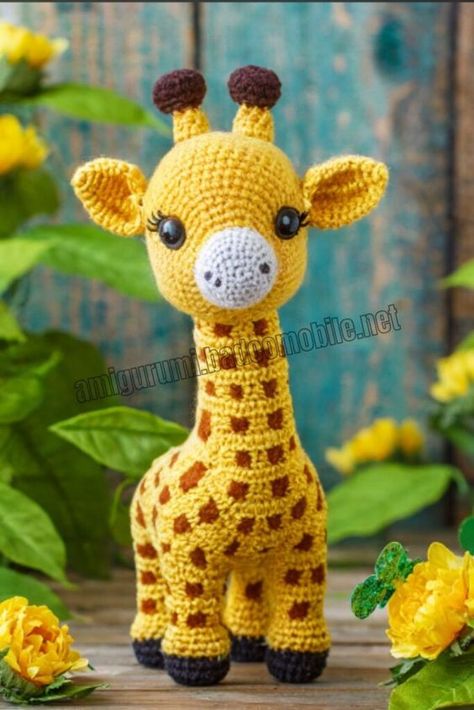 Giraffe Haken, Crochet Giraffe Pattern, Crochet Giraffe, Disney Crochet Patterns, Giraffe Crochet, Crochet Toys Free, Easy Crochet Animals, Crochet Disney, Giraffe Pattern