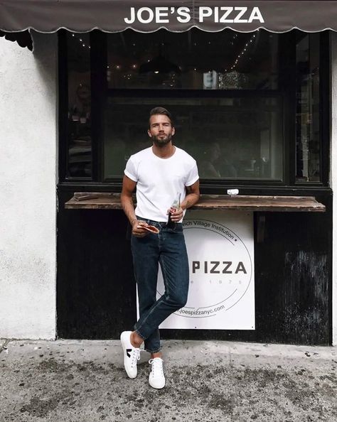 12 Sustainable Brands to Keep You Cool This Summer - Eco-Stylist Erik Forsgren, Men Street Style, Sneakers Outfit Men, Bbq Shirt, Mens Clothing Brands, Veja Sneakers, Looking Dapper, Popular Fashion, Street Style Fashion