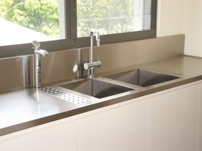 Stainless Steel Benchtop, Steel Projects, Stainless Steel Fabrication, Stainless Steel Bench, Custom Sinks, Kitchen Manufacturers, High End Kitchens, Kitchen Surfaces, Steel Fabrication