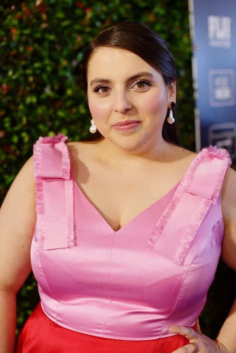 Beanie Feldstein, Character Face, Red Carpets, Angel Face, Choice Awards, Stain Glass, Girl Crushes, Red Carpet Looks, Girl Crush