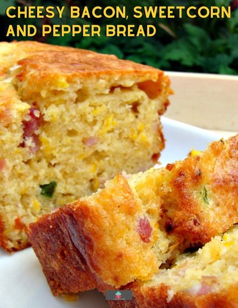 Cheesy Bacon, Sweet Corn and Pepper Bread. A soft and tender bread loaded with cheese, bacon, sweetcorn. Great with soups, picnics, parties, lunchboxes & freezer friendly. Easy recipe Pepper Bread, Easy Breakfast Muffins, Bacon Corn, Cheddar Cornbread, Chocolate Banana Muffins, Bread Easy, Cheesy Bacon, French Toast Easy, Delicious Breakfast Recipes