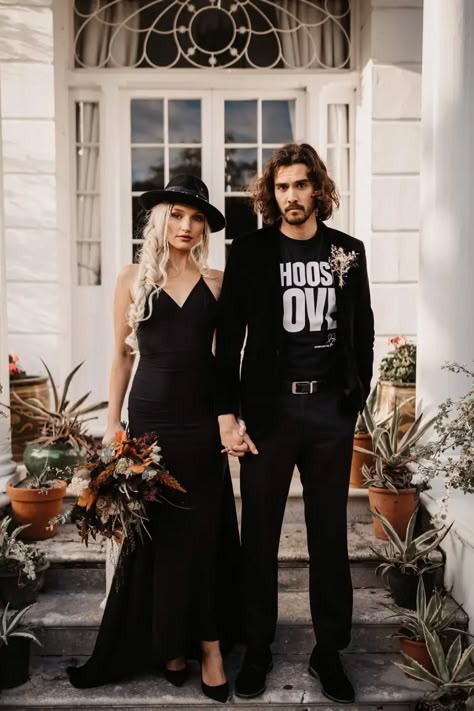 How To ROCK Your Wedding Styling ⋆ Unconventional Wedding Edgy Groom Attire, Wedstock Wedding, Dark Elopement, Rock Wedding Dress, Casual Elopement Outfit, Alternative Groom Attire, Alternative Groom, Punk Rock Wedding, Rocker Wedding