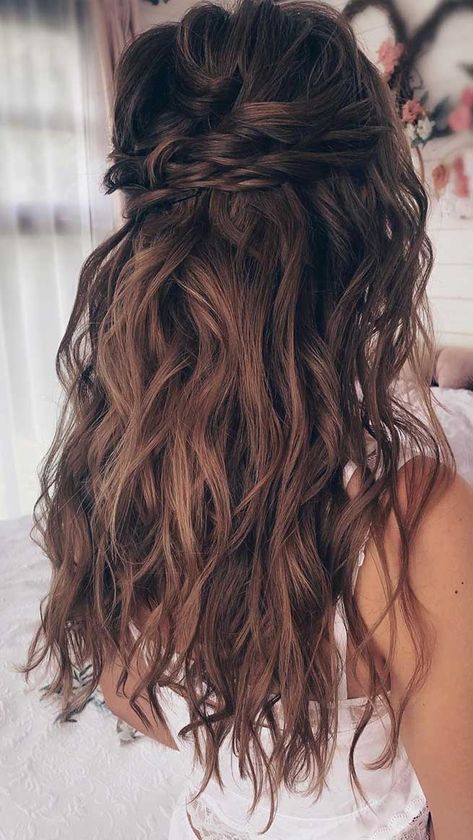 Rustic Wedding Theme, Bridal Hair Half Up, A Hairstyle, Wedding Hairstyles Half Up Half Down, Beautiful Hairstyles, Half Up Half Down Hair, Half Up Hair, Boho Hairstyles, Wedding Hair And Makeup