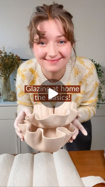 265K views · 11K likes | Rea | slow living on Instagram: "Many of you asked for a detailled tutorial of how I glaze at home 🫶 I hope this helps you to get into your ✨Pottery Era✨  in this cozy season 🧑‍🎨🍂 #pottery #handmadeceramics #handcraft" How To Glaze Pottery At Home, Pottery At Home, Glaze Pottery, Cozy Season, Glazes For Pottery, Slow Living, Handmade Ceramics, Glaze, At Home