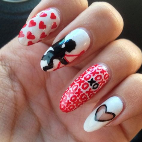 Cupid Nail Art, Cupid Nails Designs, Valentine's Day Nails Pink, Cupid Nails, Romantic Nail Art, Nails Almond Shape, Valentines Nail Art Designs, Cupid Tattoo, Valentines Nail