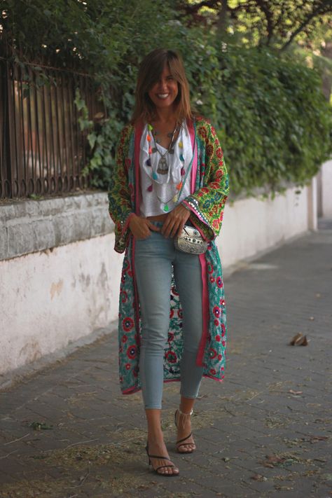 el kimono de mi vida - mytenida Vetement Hippie Chic, Hippie Chic Outfits, Look Kimono, Summer Dre, Kimono Outfits, Moda Hippie, Kimono Outfit, Mode Kimono, Boho Summer Outfits