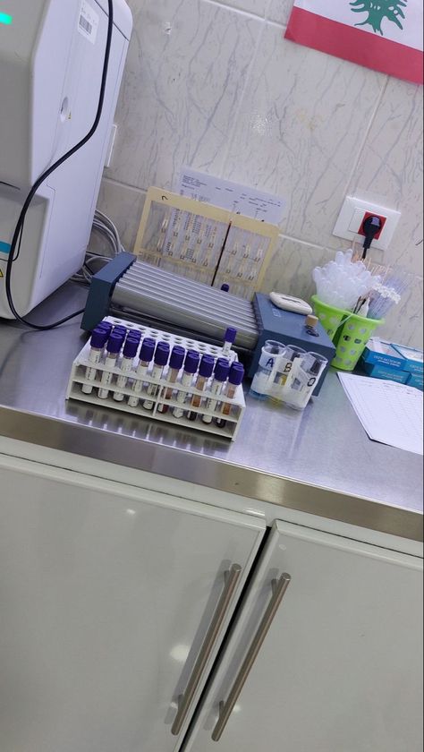 Hematology Laboratory, Blood Test Snapchat, Medical Assistant Student, Blood Types, Medical School Life, Nurse Inspiration, Med School Motivation, Medical Laboratory Science, Breakup Picture