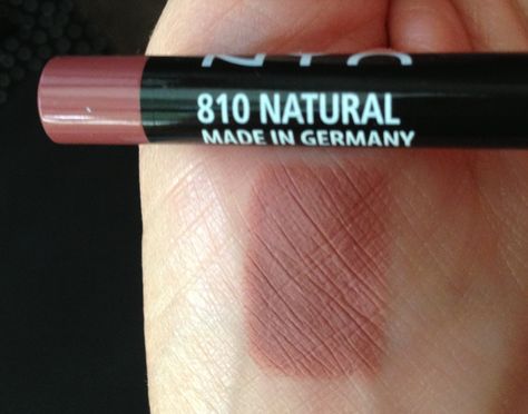 NYX Natural Lip Liner Nyx Slim Lip Pencil, Nyx Lip Liner, Lip Pencil Colors, Nyx Lingerie, Nyx Lip, Lip Liners, Box Of Chocolates, Makeup Swatches, Natural Lips