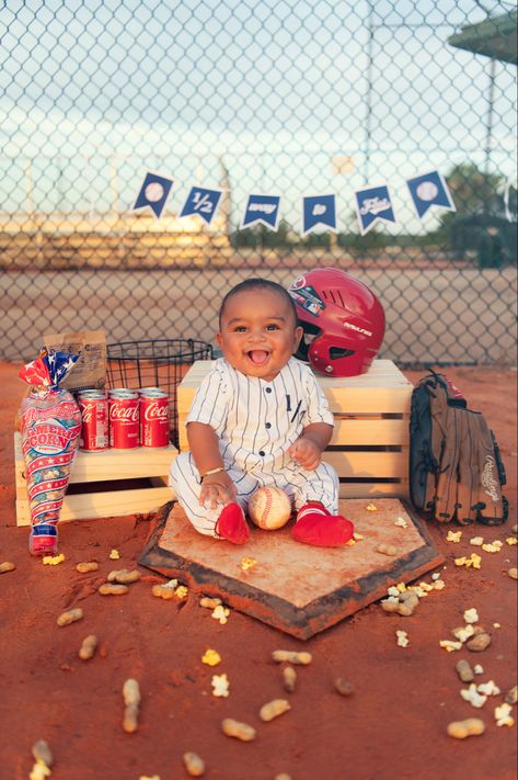 Halfway To First Baby Photoshoot, Halfway To One Photoshoot, Baseball Photoshoot, Halfway To One, One Photoshoot, 6 Month Photos, Month Photos, Baseball Baby, 2 Birthday