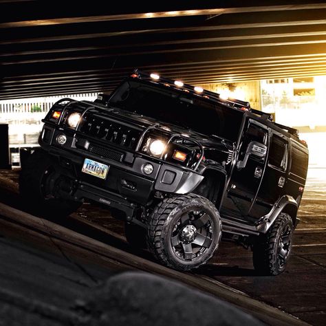 Follow and leave a like  Even though they don't make Humors anymore I like them so enjoy☺️ Sylvester Stallone Now, Hummer Car, Hammer Car, Hummer Truck, Hummer Cars, Hummer H1, Top Luxury Cars, Hummer H3, Hummer H2