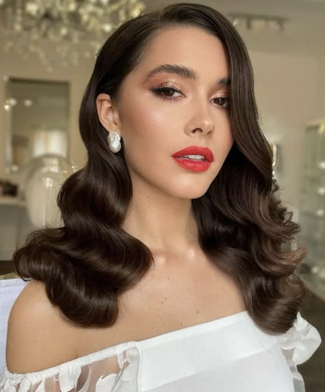 Bridal Makeup Red Lips, Long Wedding Hairstyles, Wedding Guest Makeup, Wedding Updos, Wedding Makeup Tips, Red Lip Makeup, Wedding Makeup Looks, Trendy Wedding Hairstyles, Wedding Hair Inspiration