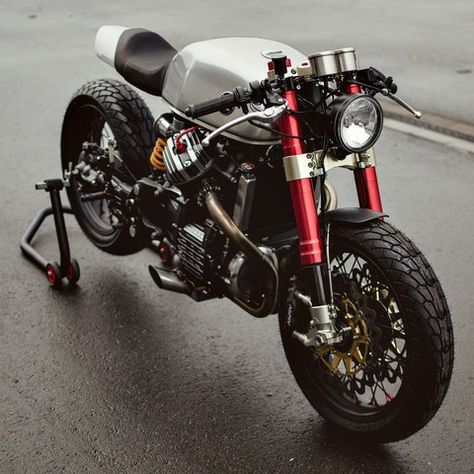 Cb 450 Cafe Racer, Hypermotard Ducati, Cb 750 Cafe Racer, Cx500 Cafe Racer, Xjr 1300, Soichiro Honda, Retro Bikes, Honda Cx500, Мотоциклы Cafe Racers