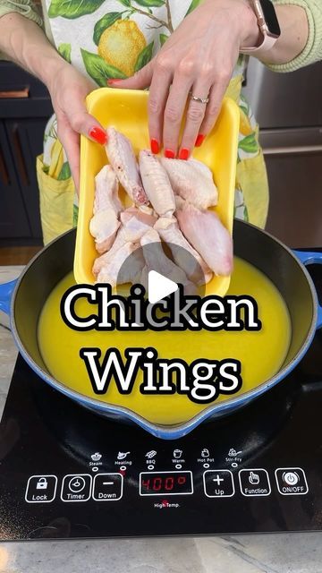 Leftover Chicken Wings Recipes, Party Wings Dinner Ideas, Lazy Summer Dinner Ideas, Dinner Ideas With Chicken Wings, Easy Chicken Wings Recipe, Chicken Wings In The Oven Recipes, Meals With Chicken Wings, Wings Dinner Sides, Chicken Wing Sides Dishes