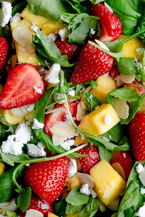 Salad With Feta Cheese, Feta Cheese Salad, Salad With Feta, Best Salad Recipes, Mango Salad, Salad Recipes For Dinner, Salad Bar, Fresh Salads, Healthy Salad Recipes